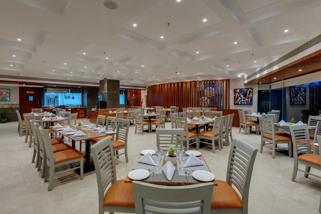 The Fern Residency Turbhe Hotell Navi Mumbai Exteriör bild