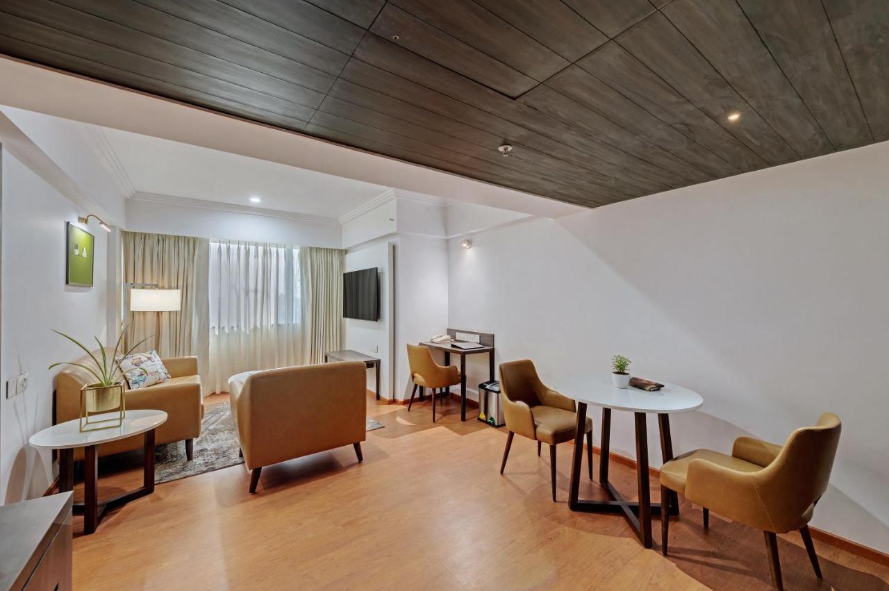 The Fern Residency Turbhe Hotell Navi Mumbai Exteriör bild
