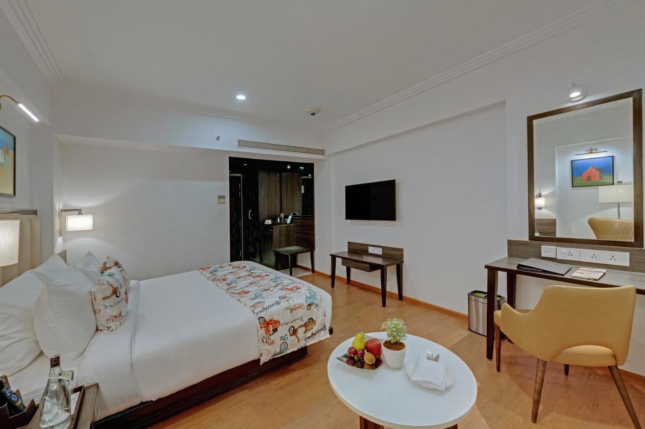 The Fern Residency Turbhe Hotell Navi Mumbai Exteriör bild