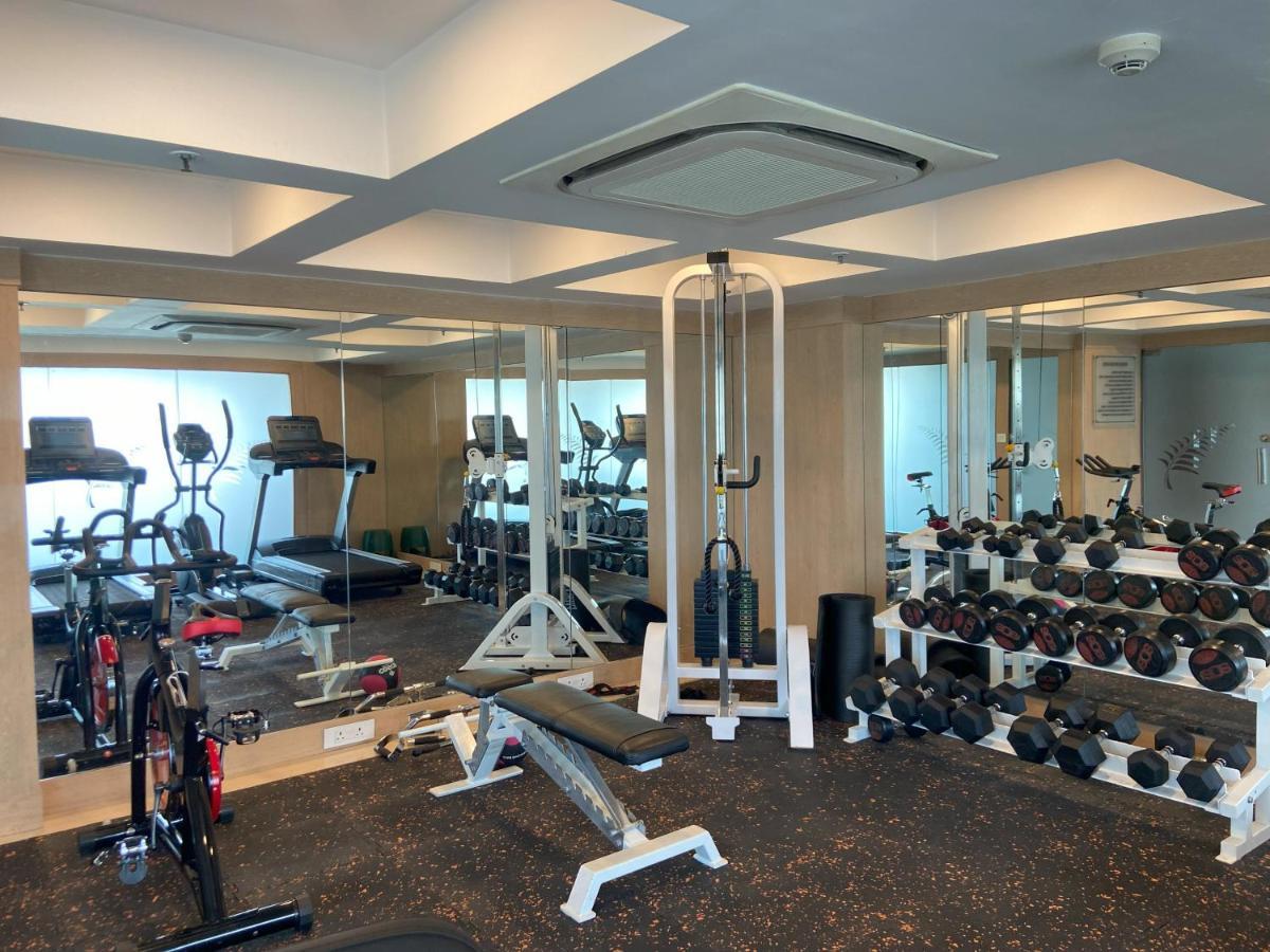 The Fern Residency Turbhe Hotell Navi Mumbai Exteriör bild